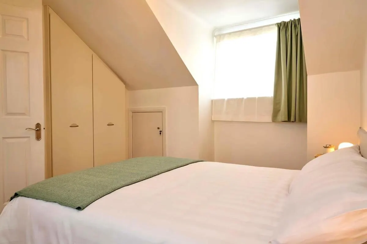 Cosy 1 Bedroom Flat Next To Brighton Beach